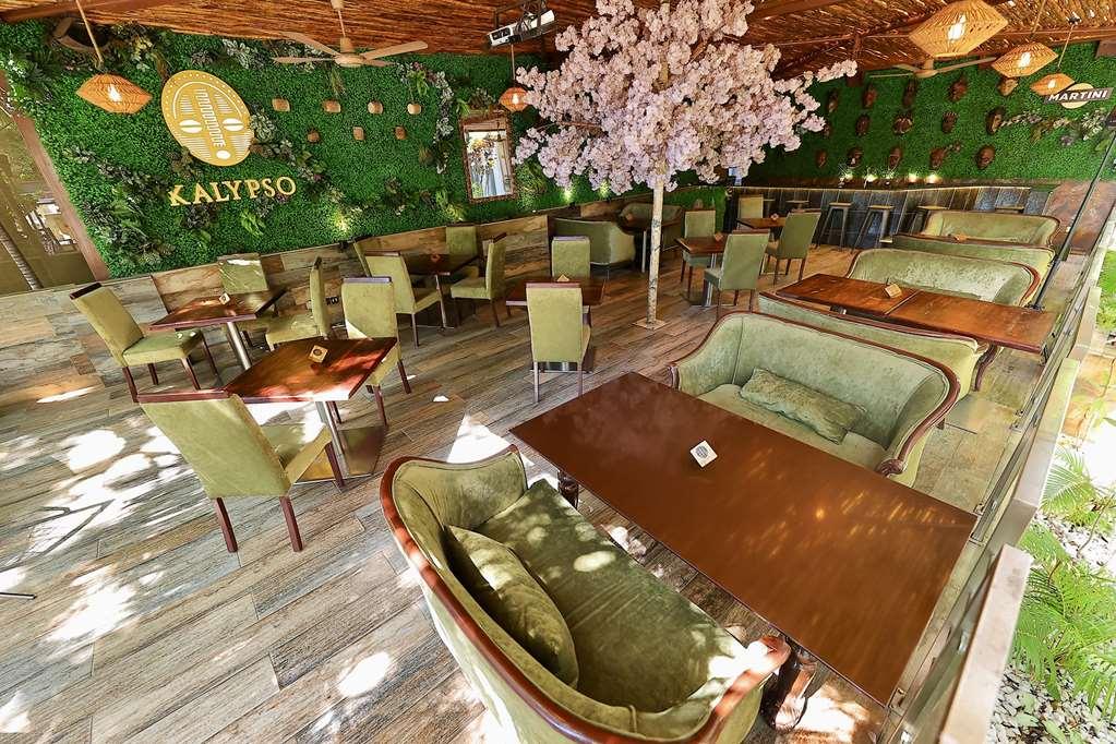 Colosseum Boutique Hotel & Spa Дар-эс-Саламе Ресторан фото