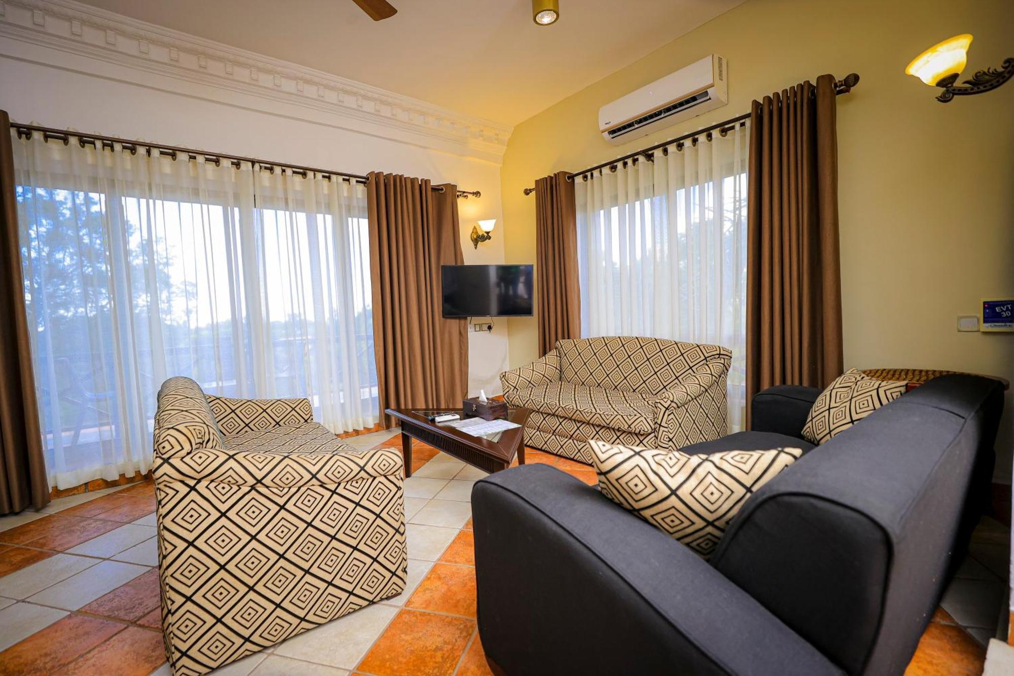 Colosseum Boutique Hotel & Spa Дар-эс-Саламе Экстерьер фото