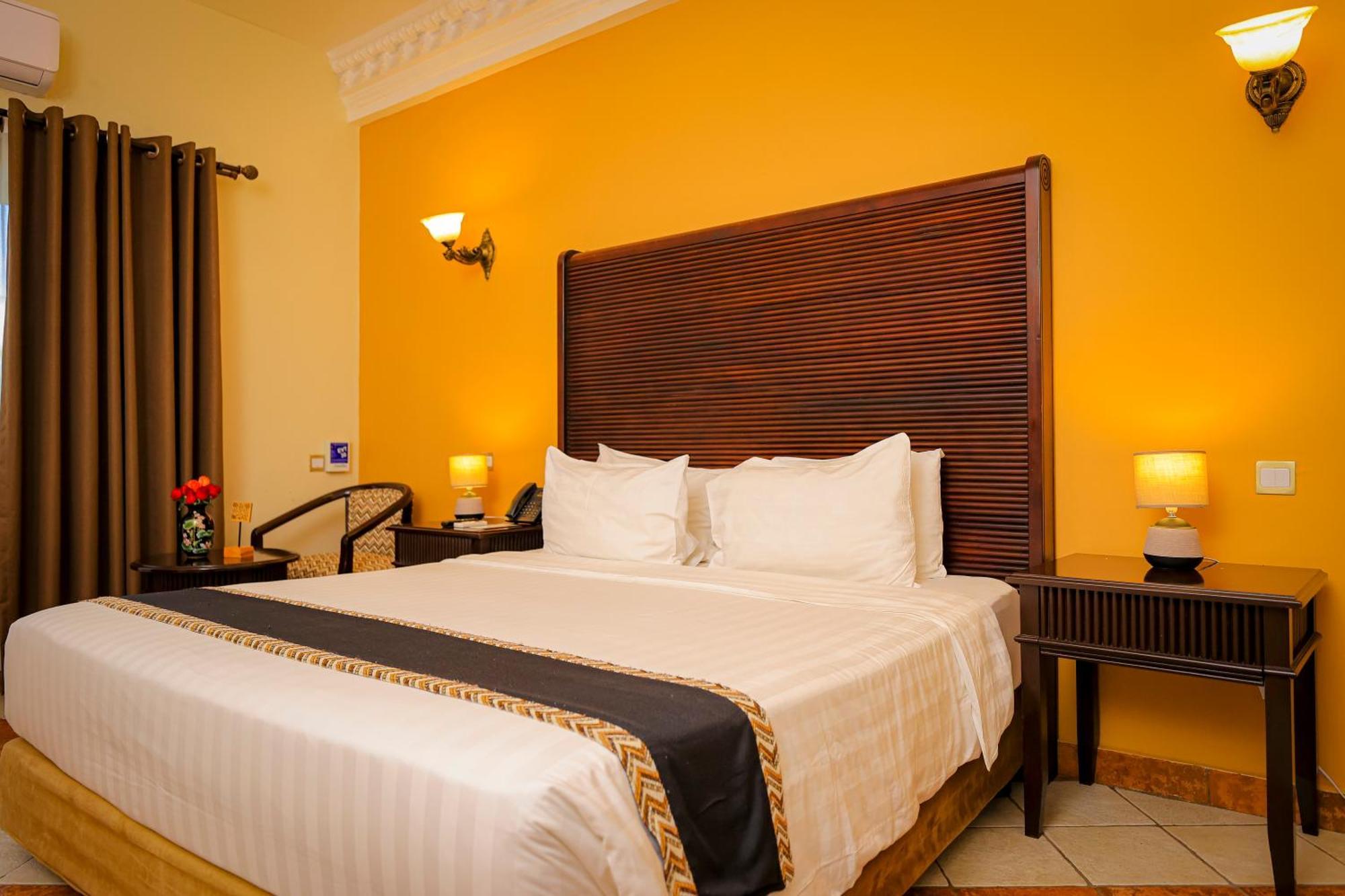 Colosseum Boutique Hotel & Spa Дар-эс-Саламе Экстерьер фото