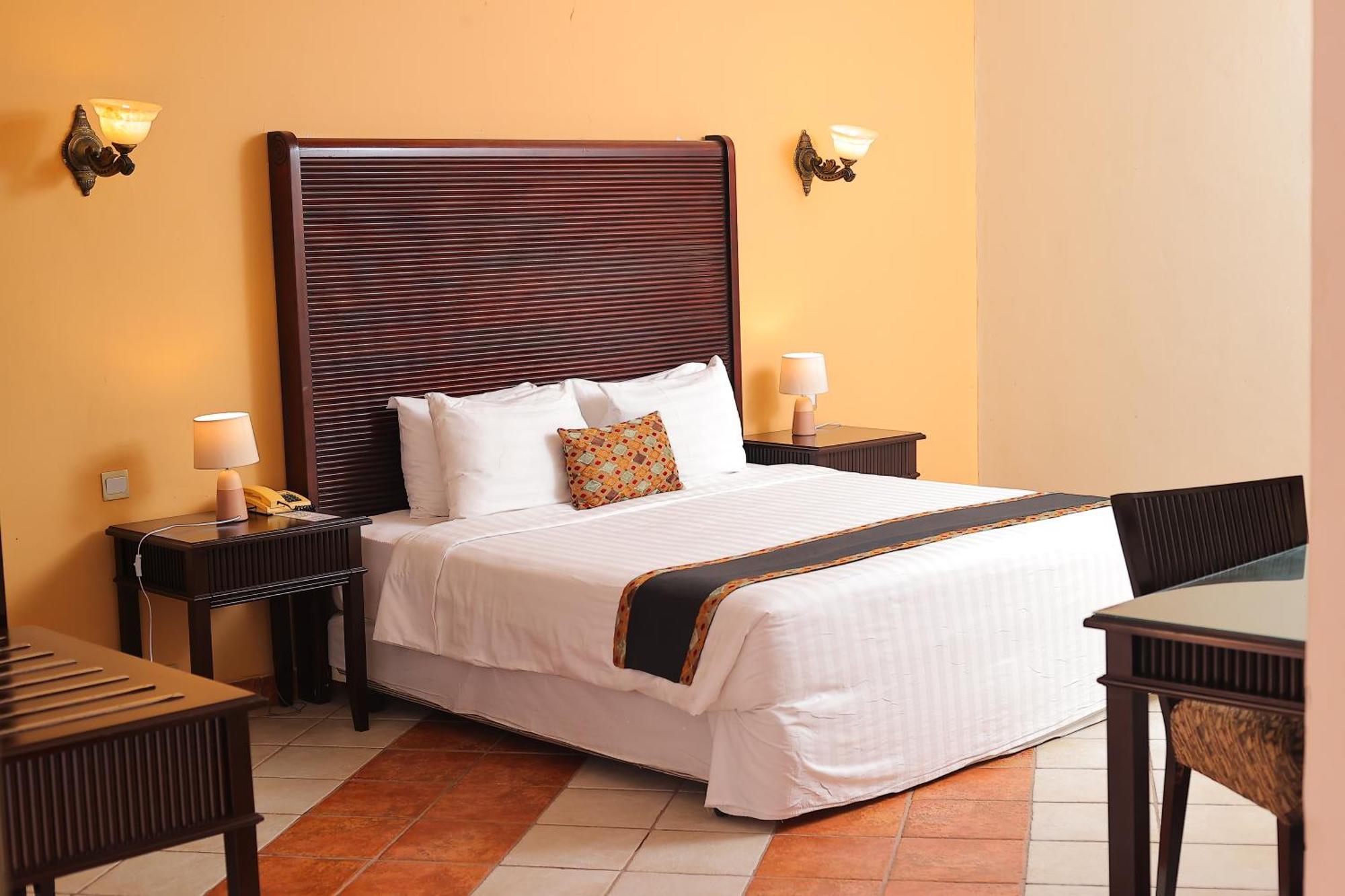 Colosseum Boutique Hotel & Spa Дар-эс-Саламе Экстерьер фото